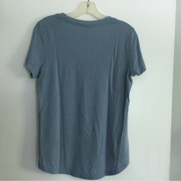 NWT Patagonia Tee size small. - Picture 4 of 8